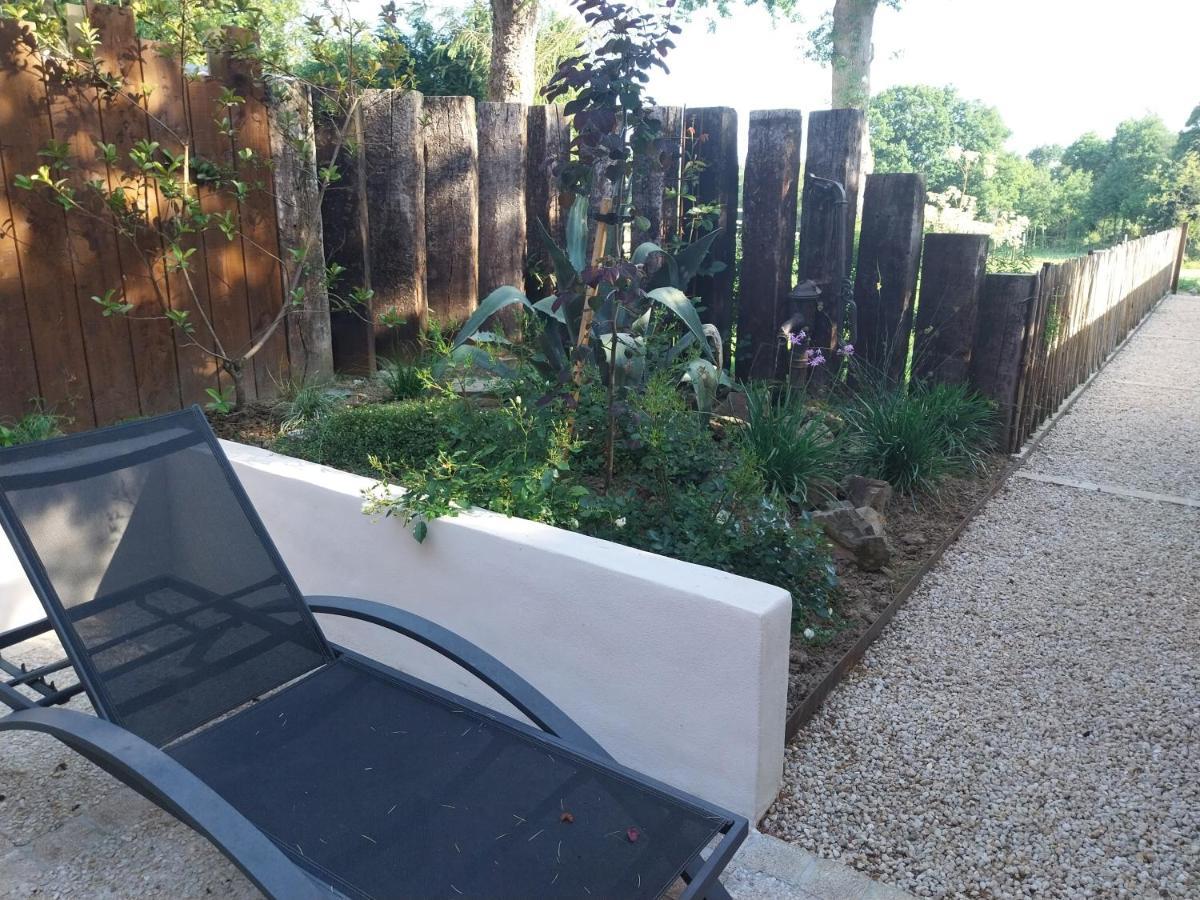 Studio Meuble Avec Terrasse Axe Rennes Saint Malo La Baussaine Exterior foto